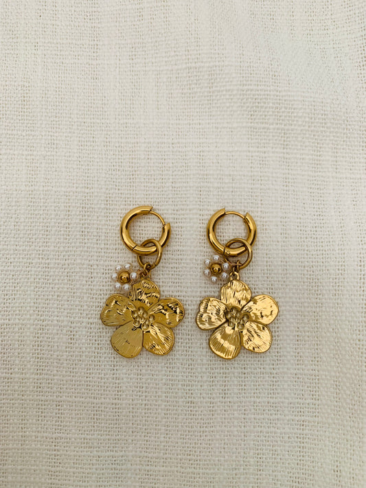 Oorbellen 'blossom pearls'