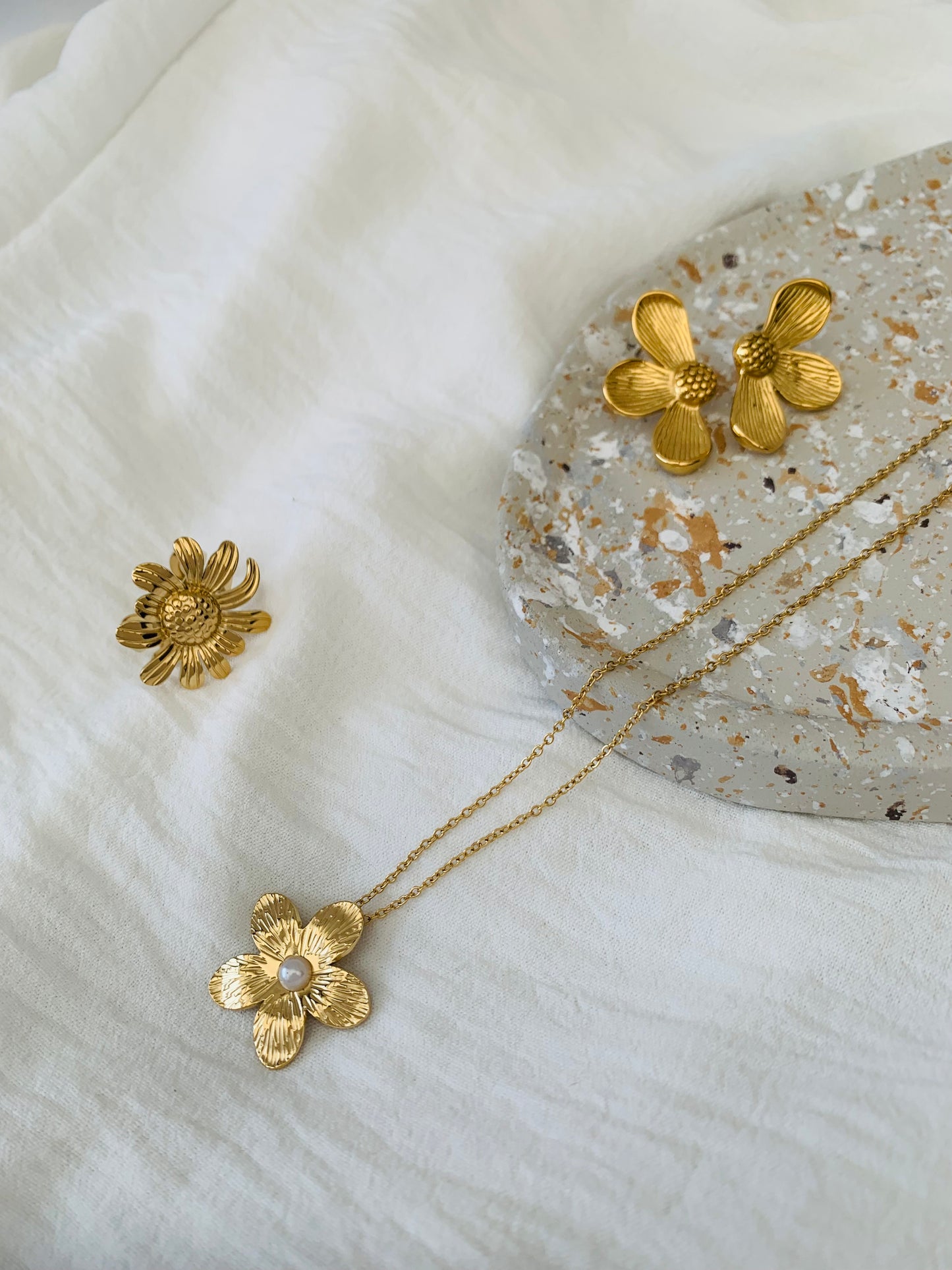 Ketting ‘pearl blossom’