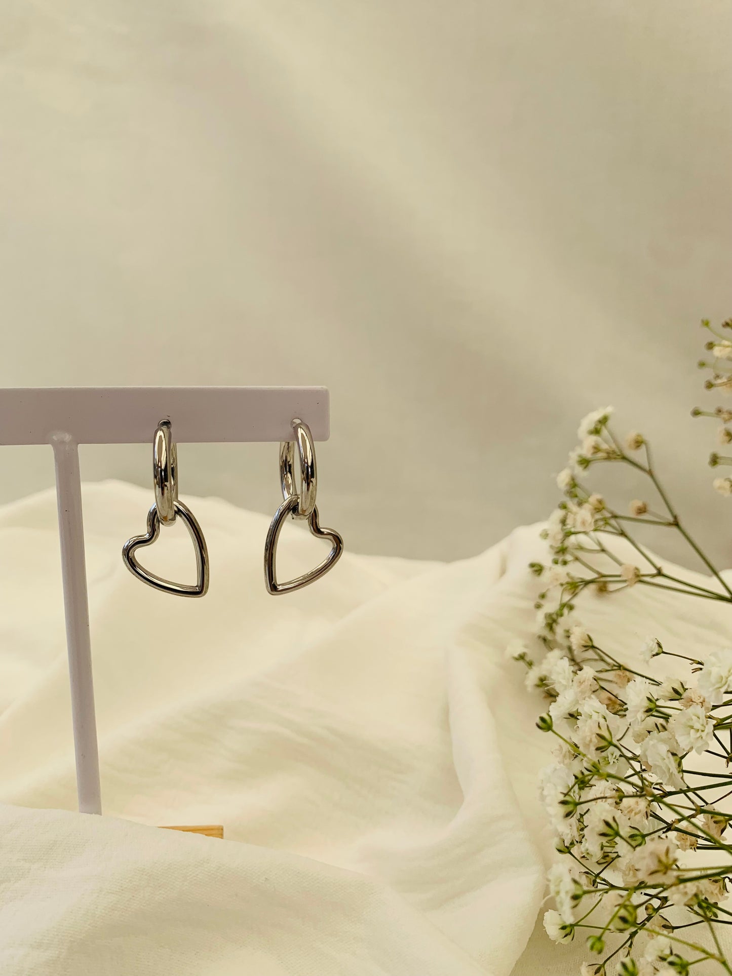 Oorbellen 'silver heart hoops'