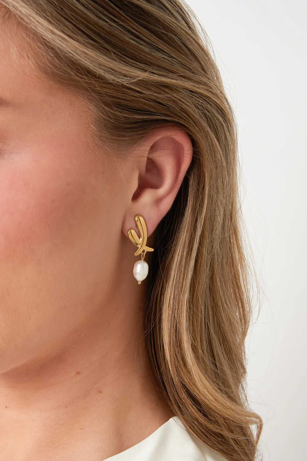 Oorbellen 'cross drop'